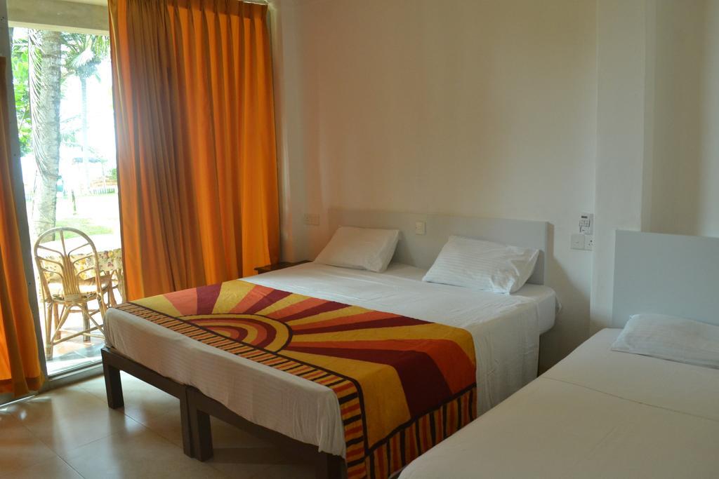 Villa Jayananda Dikwella Chambre photo